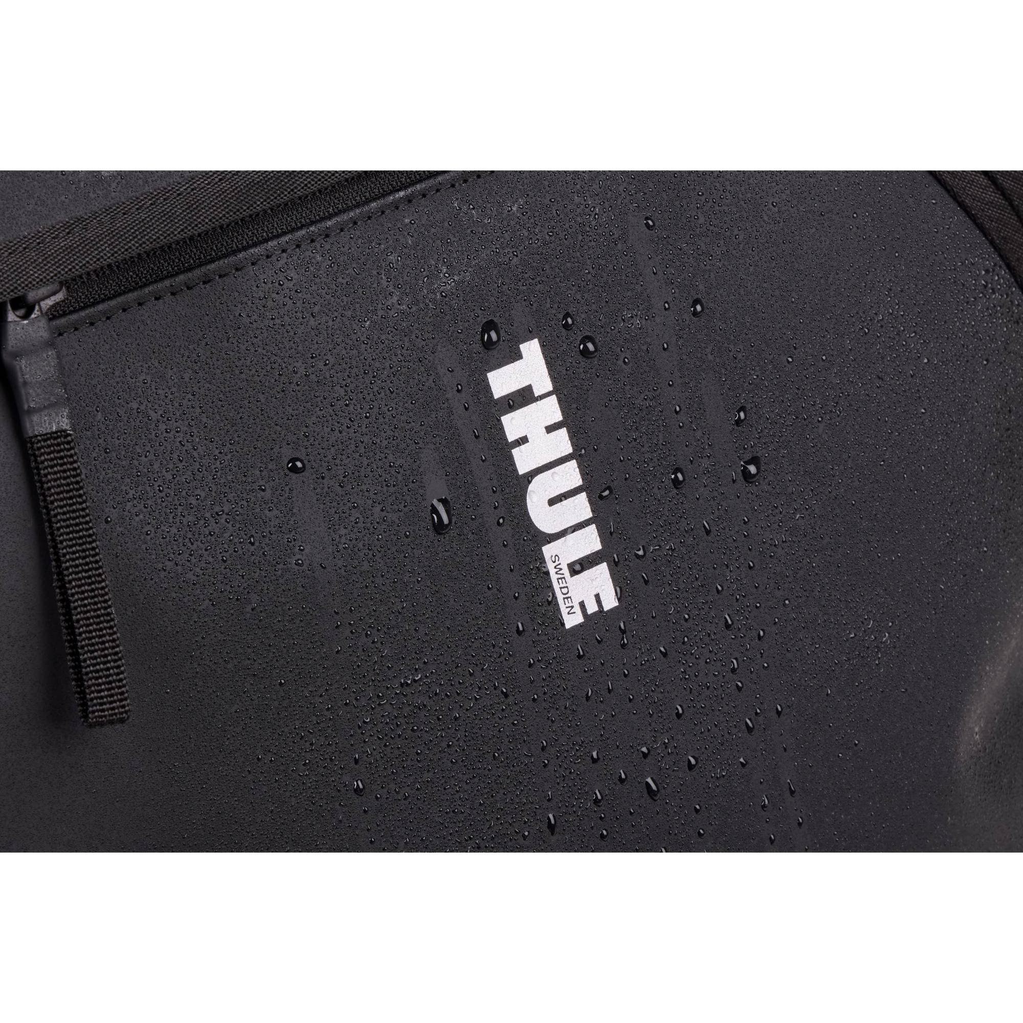 Thule Chasm Courier Bag - Image 6