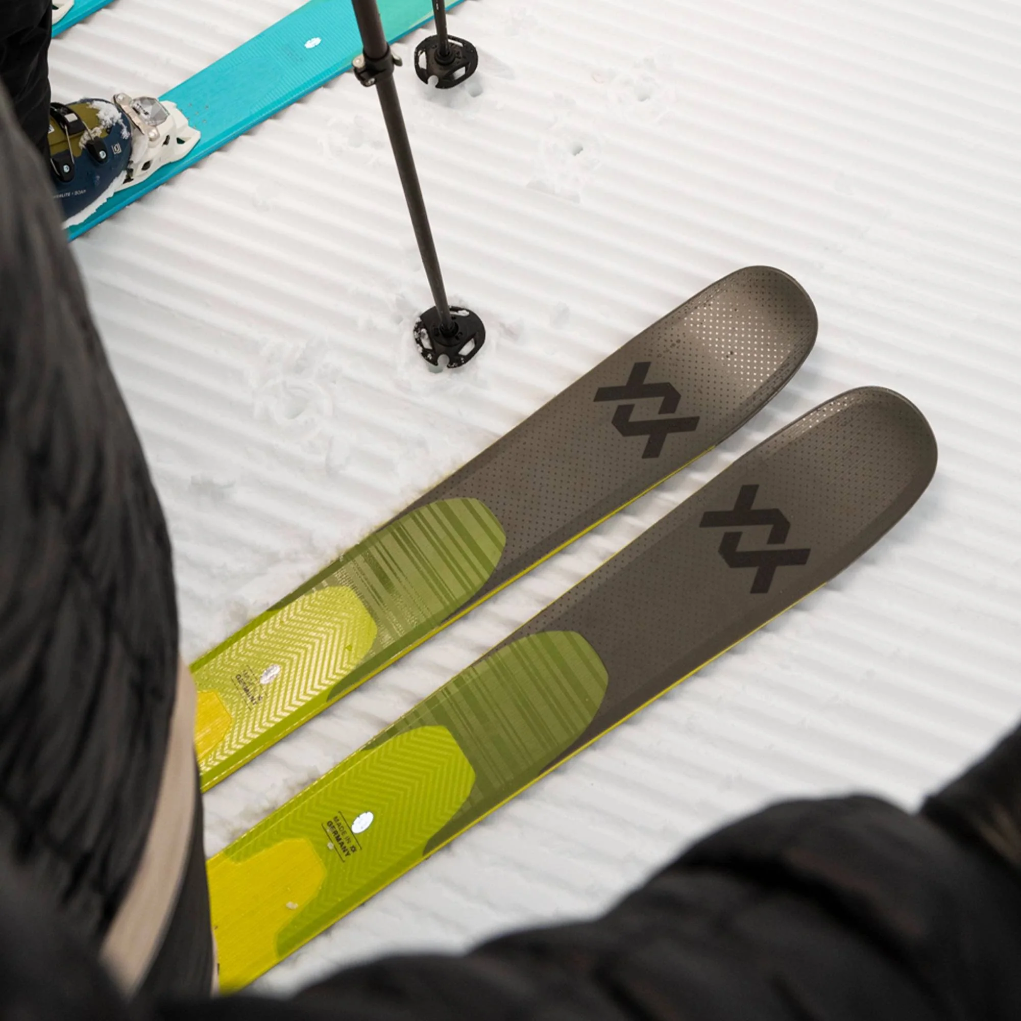 Volkl Blaze 86 Ski 2025 - Image 5